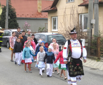 Aktuality / OBNOVENIE TRADÍCIE STAVANIA MÁJA - foto