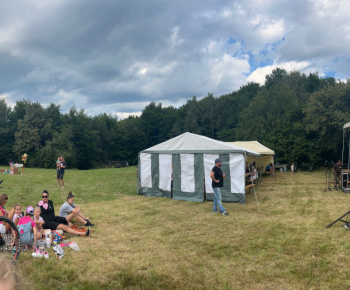 Aktuality / 51. ročník akcie „Stretnutie pod Lysou – Partizánske chodníčky“ a oslava blížiaceho sa 80 výročia SNP. - foto