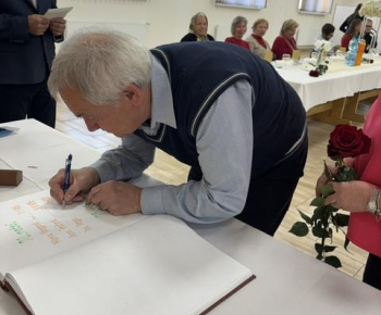 Aktuality / Stretnutie s jubilantmi a rodičmi novonarodených detí. - foto
